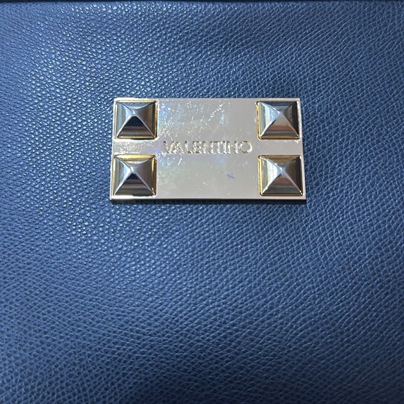 Mario Valentino purse in great condition. - Picture 2 of 8